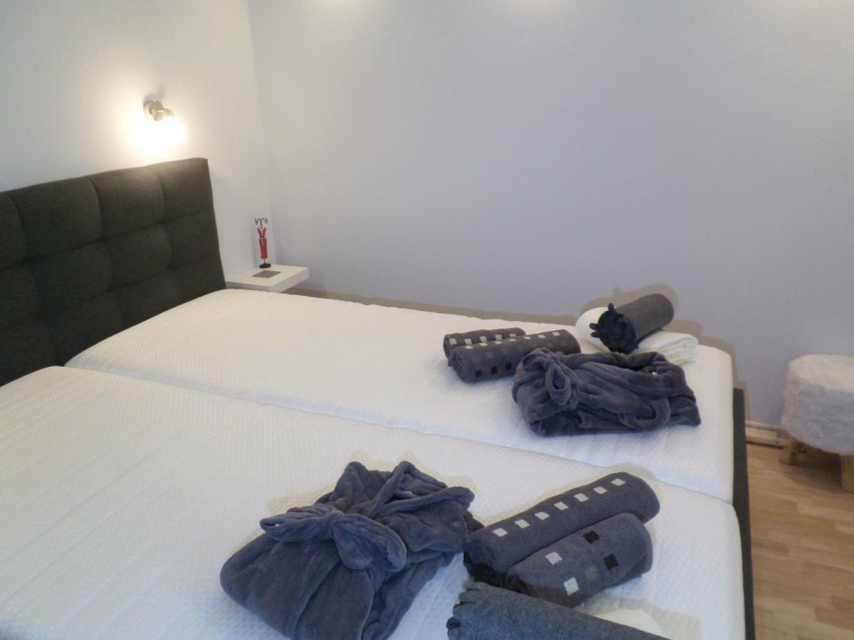 Ferienwohnung Daheimchen 글룩스부르크 외부 사진
